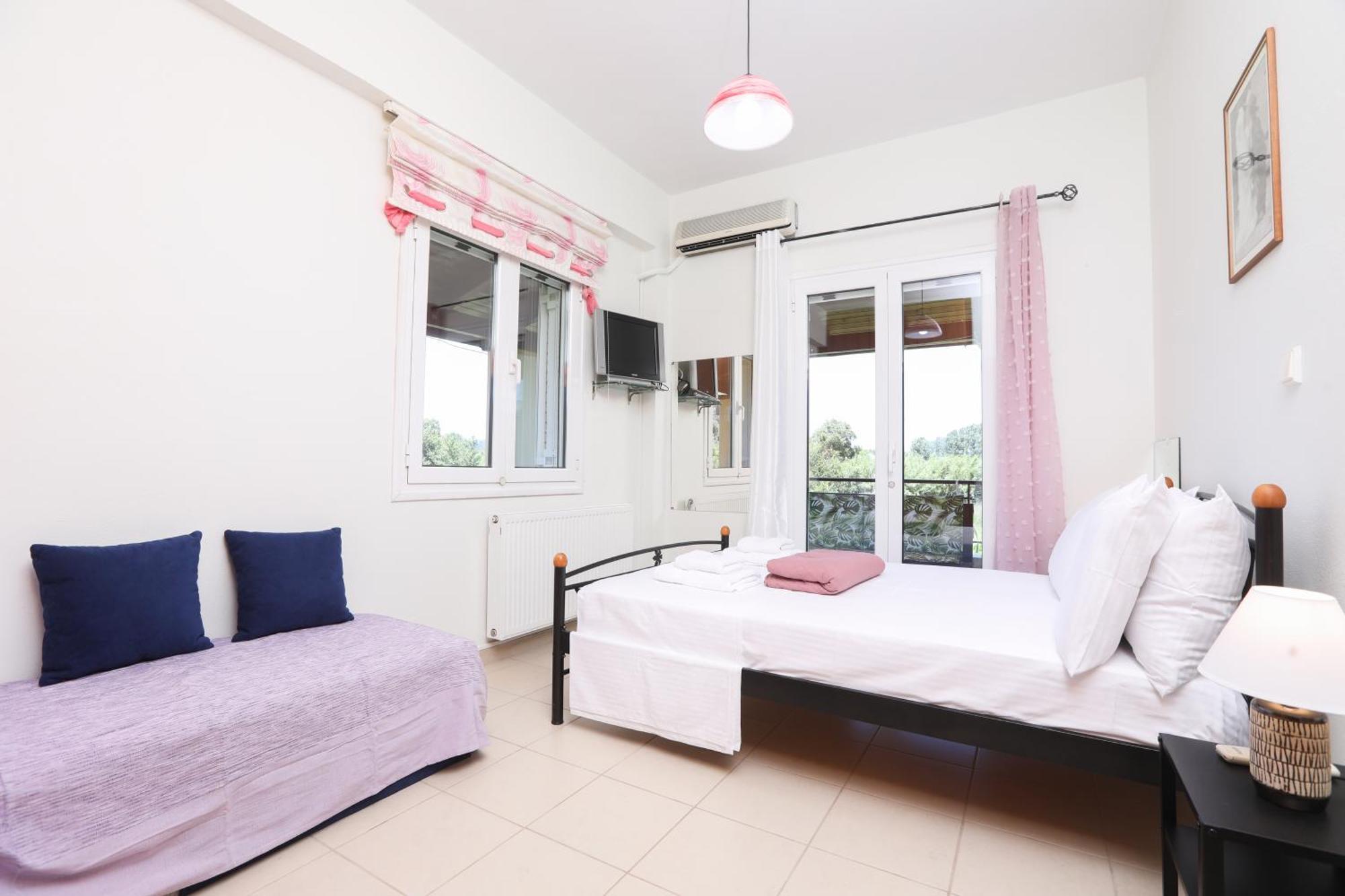 Natasha'S Home Perama (Corfu) Exterior foto